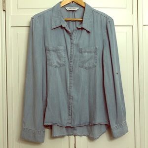 NWOT Sz L Celebrity Pink Tencel Chambray Shirt